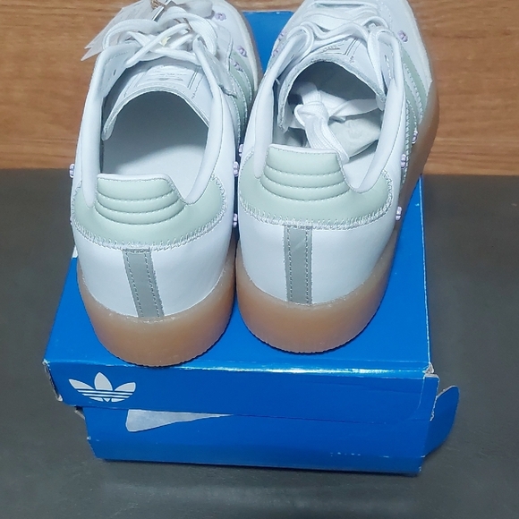 Adidas White and Mint Green Floral Samba Size 8.5 - Picture 4 of 6